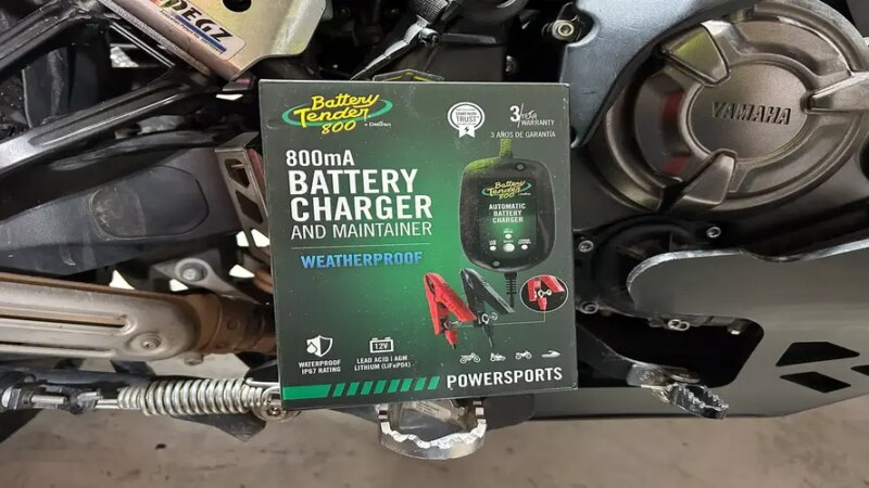 Battery Tender 800: Compact, Weatherproof Battery Charger