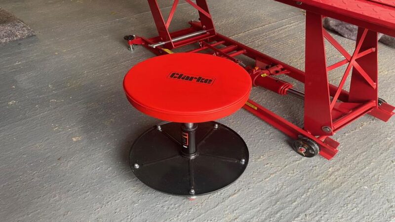 Clarke CMS2 Mechanics Seat Combines Comfort And Utility