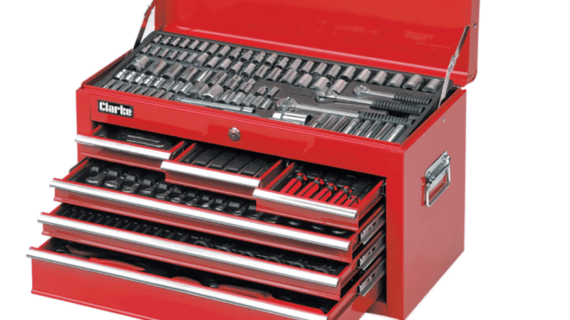 Machine Mart Cuts Price Of 300 piece Tool Kit