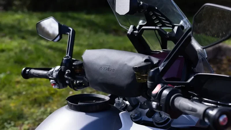Aqua HB2 Handlebar Bag Brings Waterproof Storage For £24.99